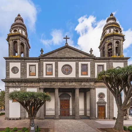 Acogedor En דירה